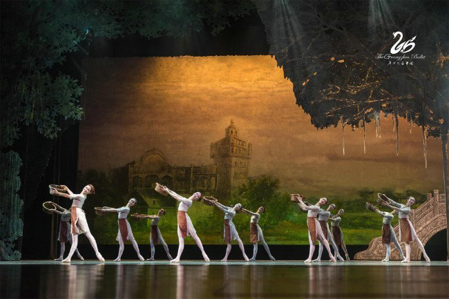广州芭蕾舞团《浩然铁军》进京用足尖舞出革命情怀